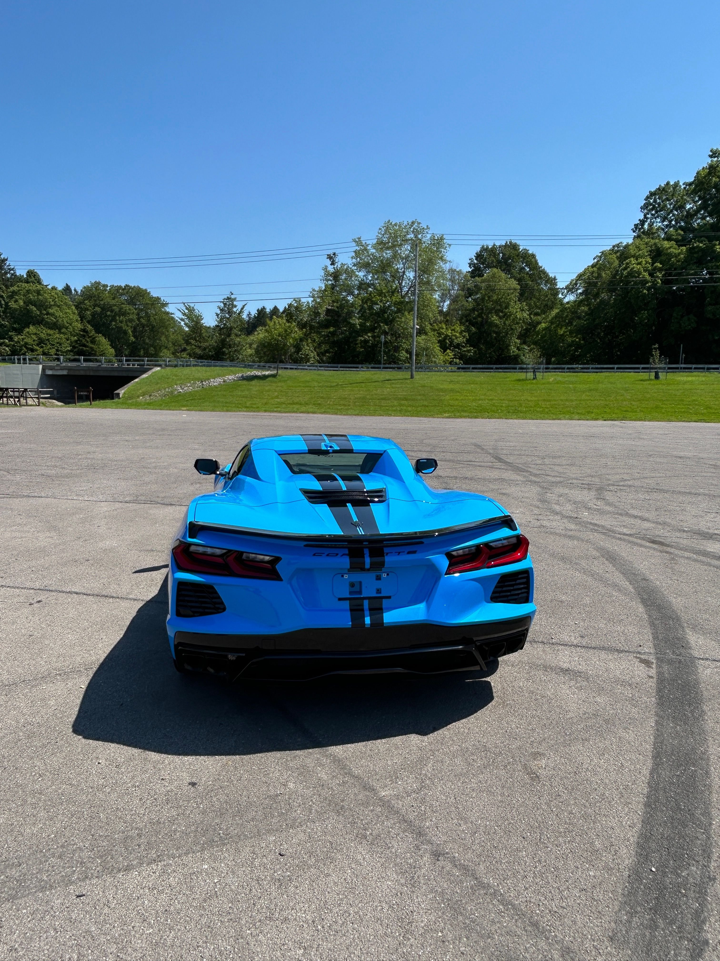 Used 2023 Chevrolet Corvette Stingray Premium Conv w/ Z51 Performance Package RWD image 4