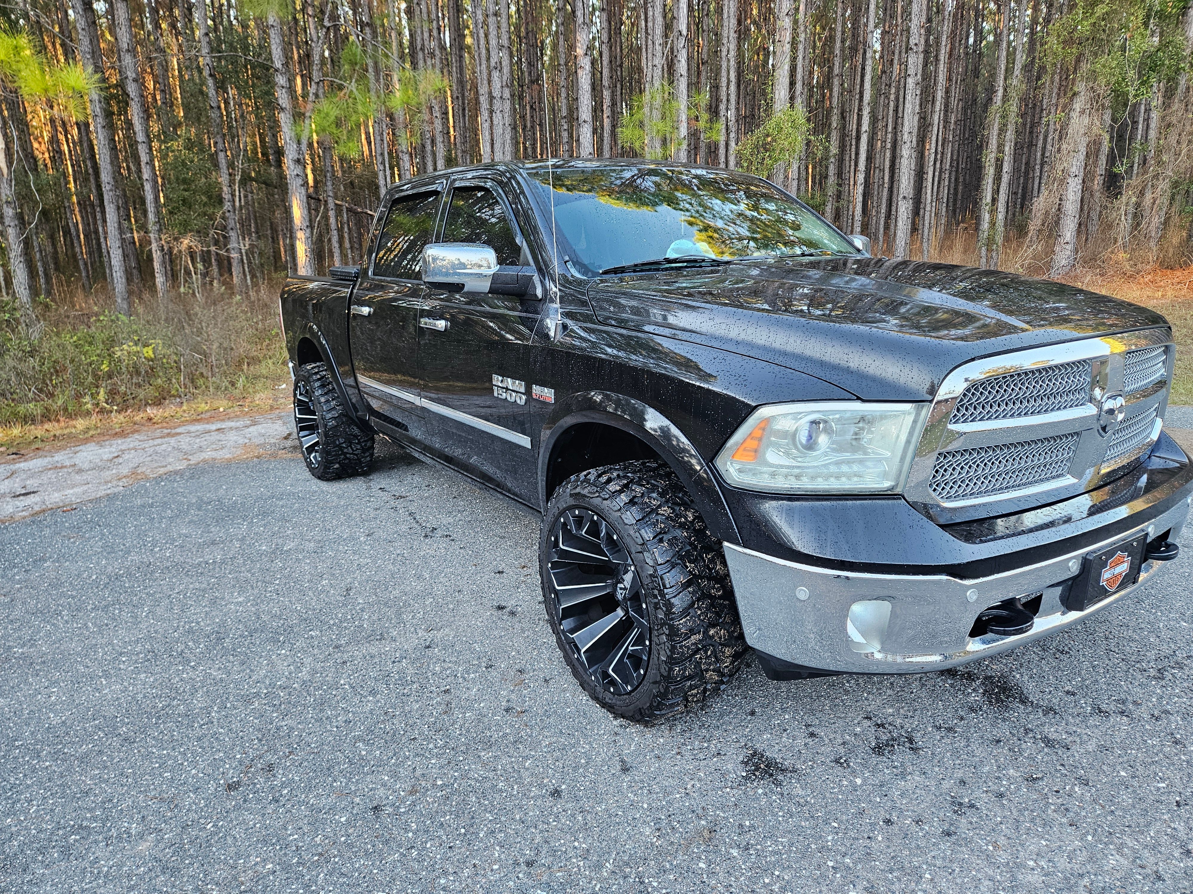 Used 2015 RAM 1500 Limited AWD/4WD image 5
