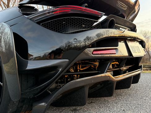 Used 2018 McLaren 720S Performance image 6