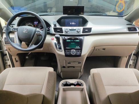 Used 2016 Honda Odyssey SE image 11