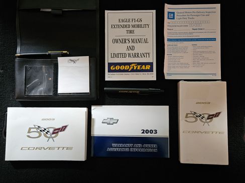 Used 2003 Chevrolet Corvette Coupe w/ Preferred Equipment Group RWD image 4