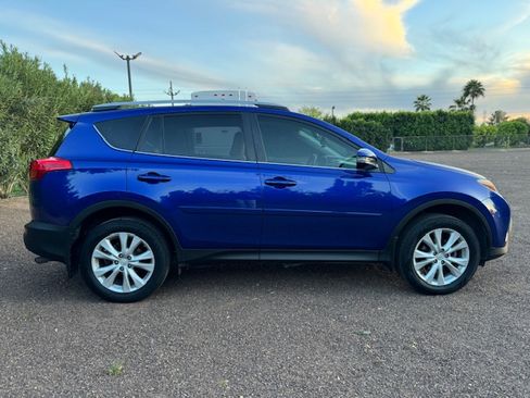 Used 2014 Toyota RAV4 Limited w/ Technology Package image 18