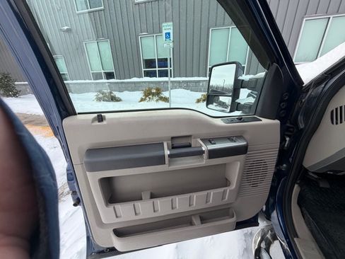 Used 2008 Ford F250 FX4 image 9