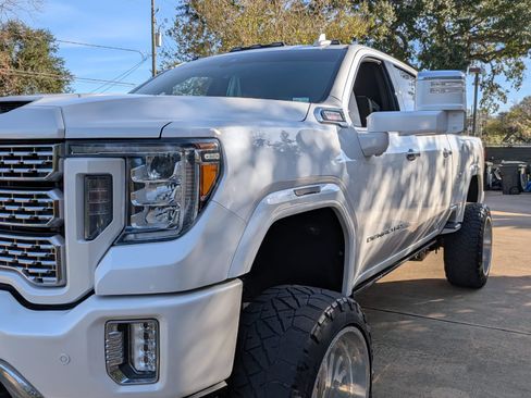 Used 2020 GMC Sierra 2500 Denali w/ Denali Ultimate Package image 8