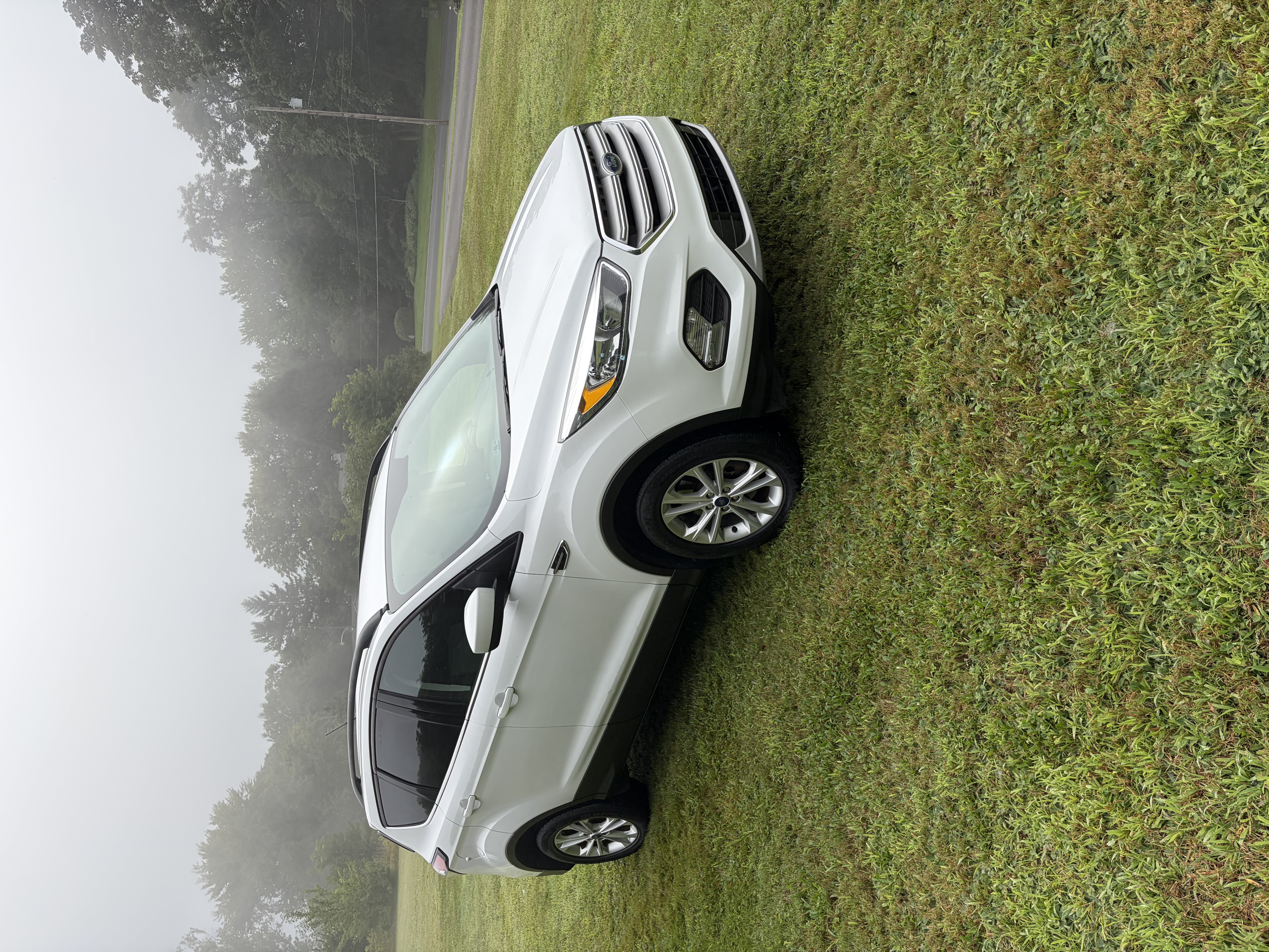 Used 2018 Ford Escape SE AWD/4WD image 1