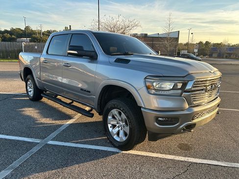 Used 2021 RAM 1500 Laramie w/ Off Road Group image 4