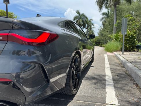 Used 2022 BMW M440i Coupe w/ Premium Package image 9
