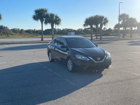 Used 2018 Nissan Sentra SV image 4