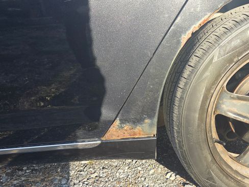 Used 2010 Chevrolet Malibu LT w/ Power Convenience Package image 12