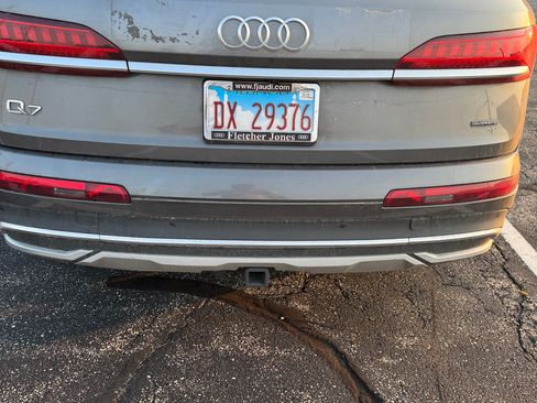 Used 2020 Audi Q7 3.0T Prestige w/ Prestige Package image 2