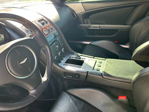 Used 2005 Aston Martin DB9 Coupe RWD image 10