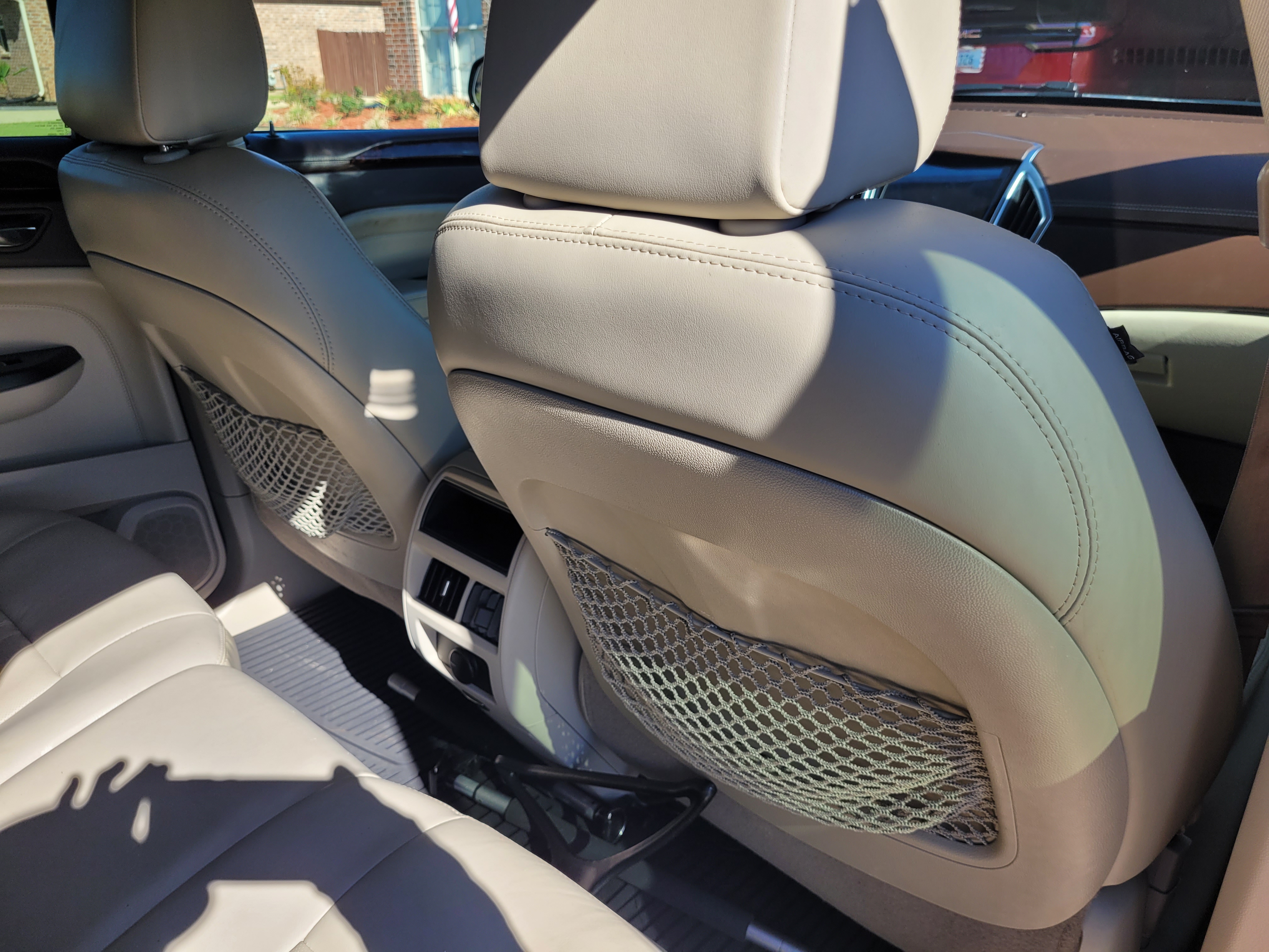 Used 2015 Cadillac SRX Luxury w/ Driver Awareness Package FWD image 18