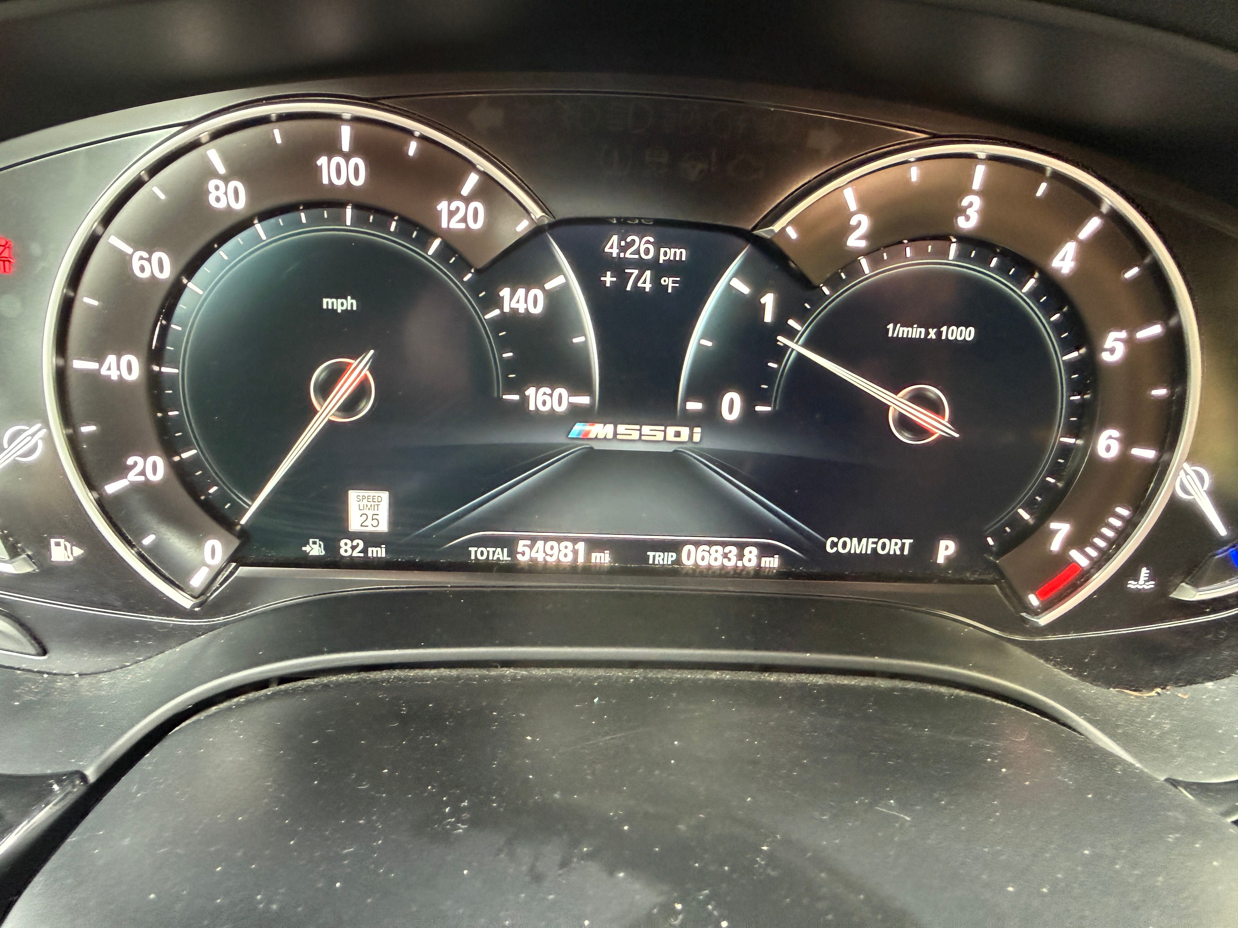 Used 2018 BMW M550i xDrive AWD/4WD image 9
