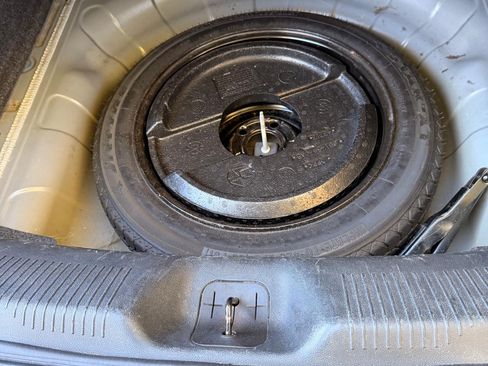 Used 2013 Dodge Dart SXT w/ Popular Equipment Group image 4