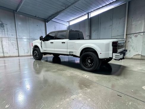 Used 2024 Ford F450 Limited w/ FX4 Off-Road Package AWD/4WD image 8