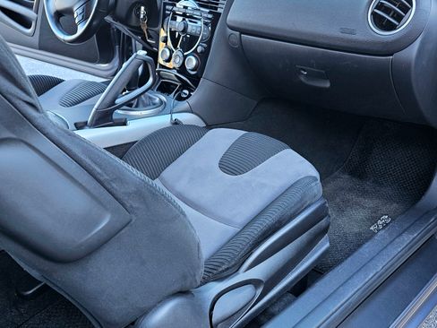Used 2005 MAZDA RX-8 w/ MT Touring Pkg image 15