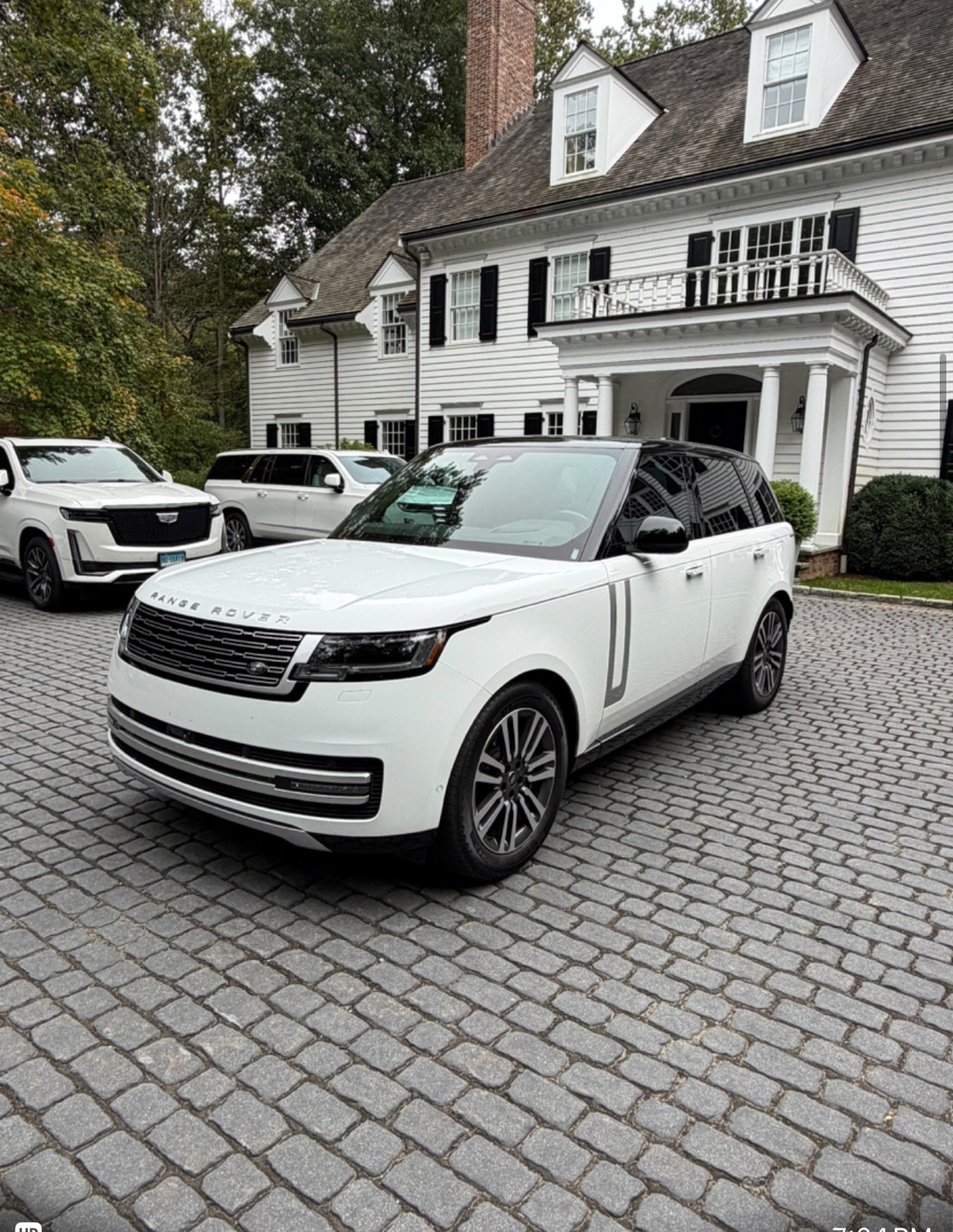 Used 2024 Land Rover Range Rover Autobiography AWD/4WD image 4
