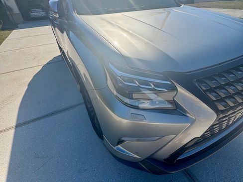 Used 2021 Lexus GX 460 Premium w/ Accessory Package image 5