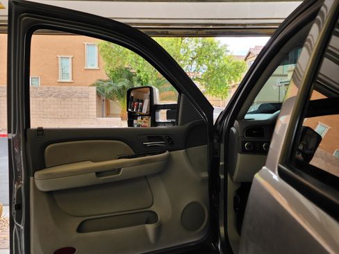 Used 2007 GMC Sierra 1500 SLT w/ SLE/SLT Trailering Package image 10