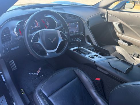 Used 2019 Chevrolet Corvette Stingray Coupe RWD image 10