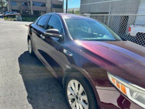 Used 2018 Kia Optima LX w/ 17" Alloy Wheels Package image 8