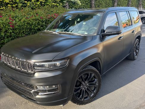 Used 2023 Jeep Grand Wagoneer Series II w/ Quick Order Packagew 28T image 2