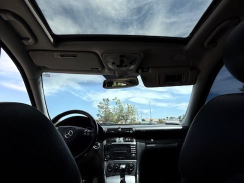 Used 2005 Mercedes-Benz C 230 Sedan image 16