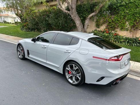 Used 2021 Kia Stinger GT1 image 5