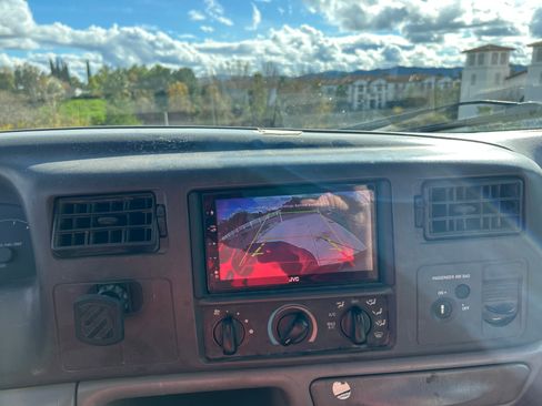 Used 2000 Ford F250 Short Bed image 10