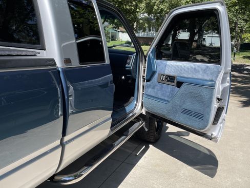 Used 1992 Chevrolet Silverado 1500 4x4 Extended Cab image 15