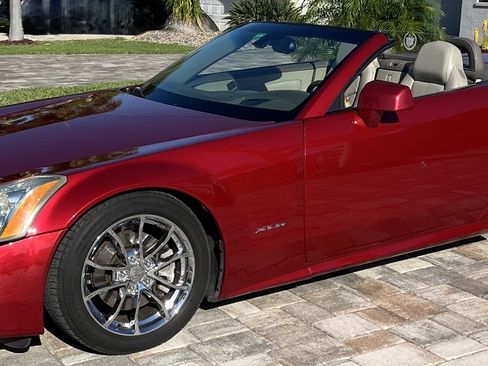 Used 2005 Cadillac XLR Convertible 2D image 14