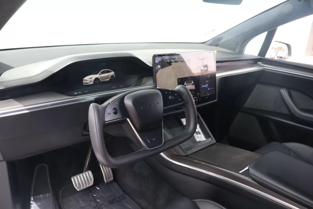 Used 2022 Tesla Model X Plaid AWD/4WD image 17