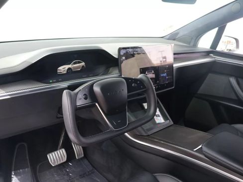 Used 2022 Tesla Model X Plaid AWD/4WD image 17