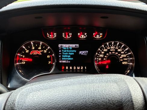 Used 2014 Ford F150 FX4 w/ Equipment Group 402A Luxury AWD/4WD image 16
