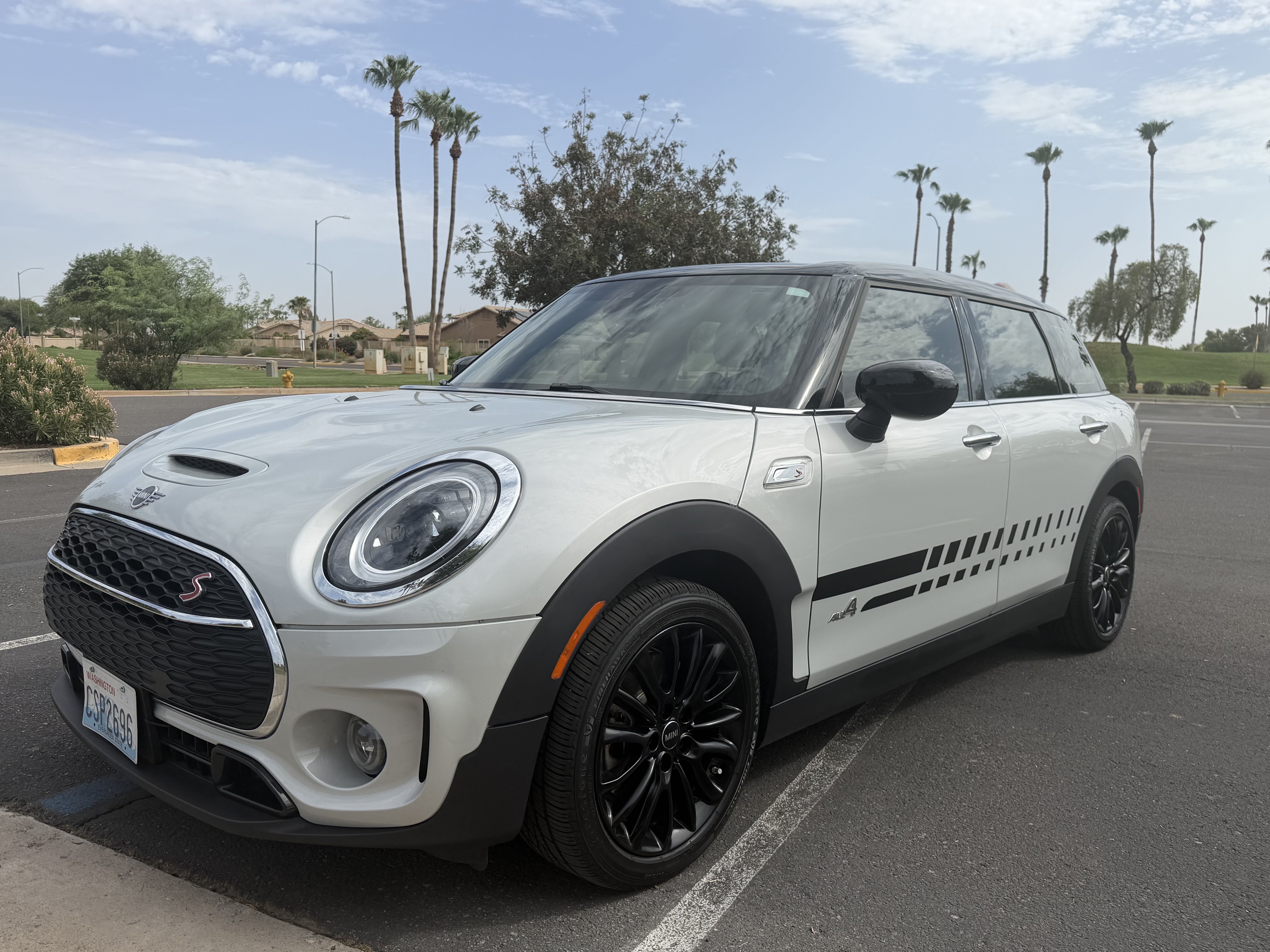 Used 2023 MINI Cooper Clubman S AWD/4WD image 1