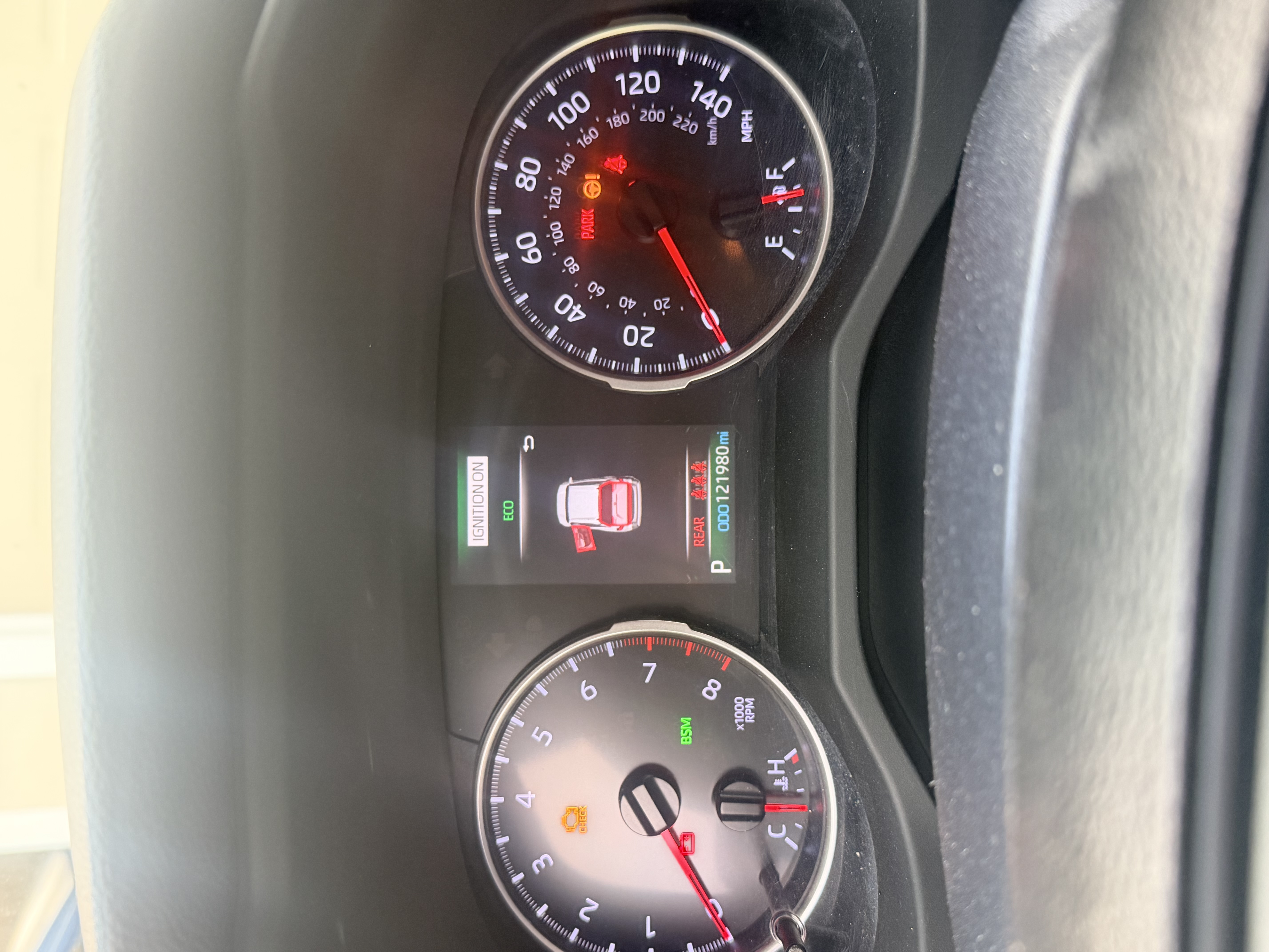 Used 2020 Toyota RAV4 XLE w/ Carpet Mat Package FWD image 17