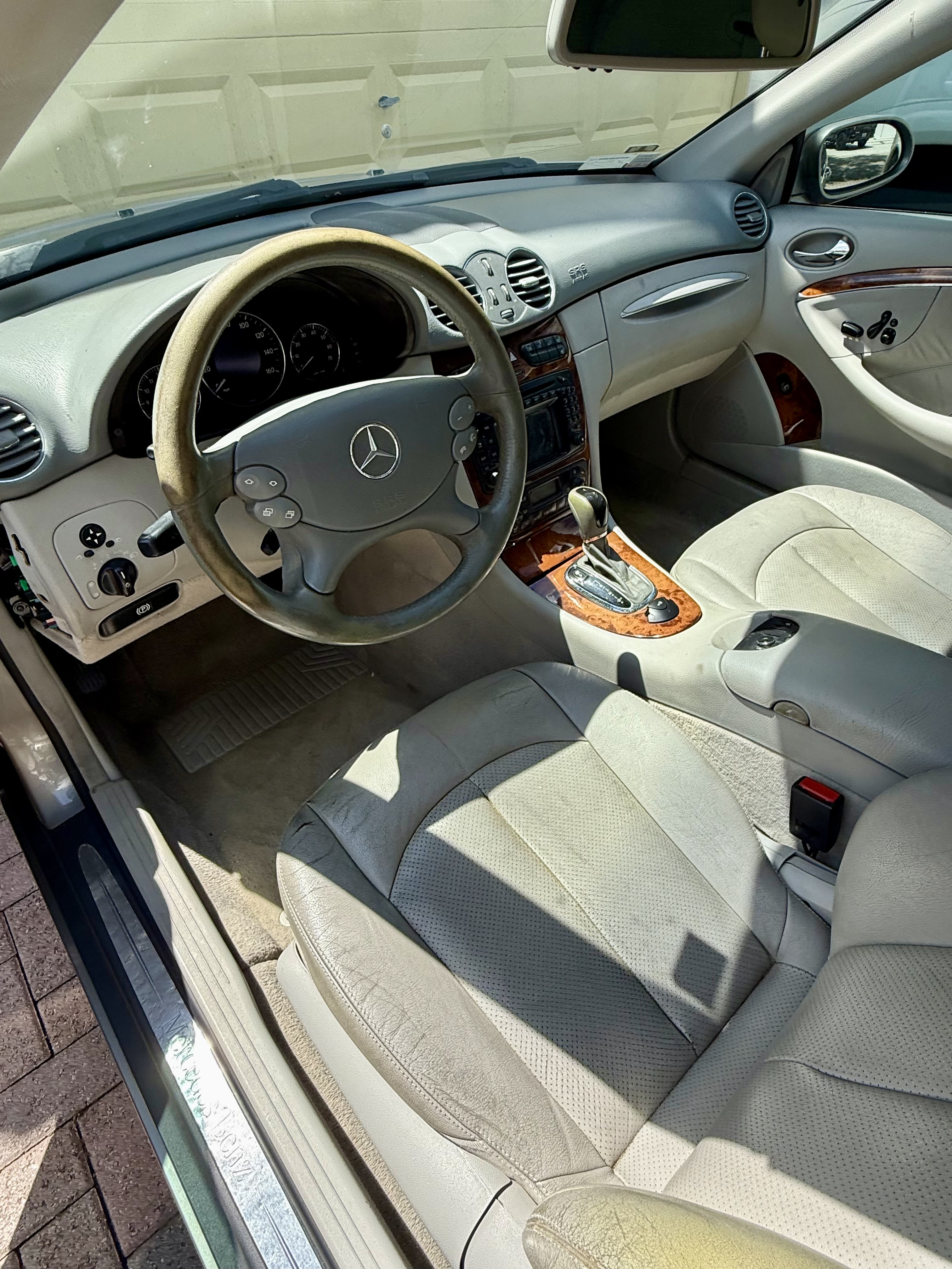 Used 2004 Mercedes-Benz CLK 320 Cabriolet image 12
