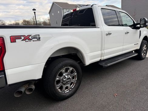 Used 2022 Ford F250 Lariat w/ Lariat Ultimate Package image 2