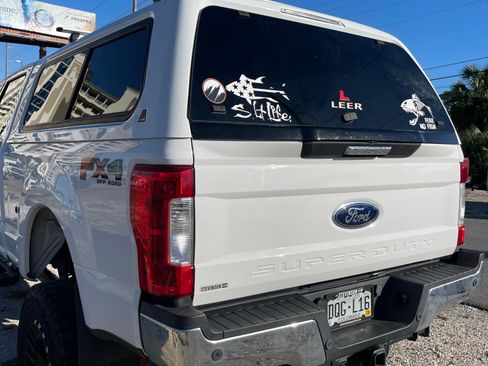 Used 2018 Ford F350 XLT w/ XLT Premium Package image 12