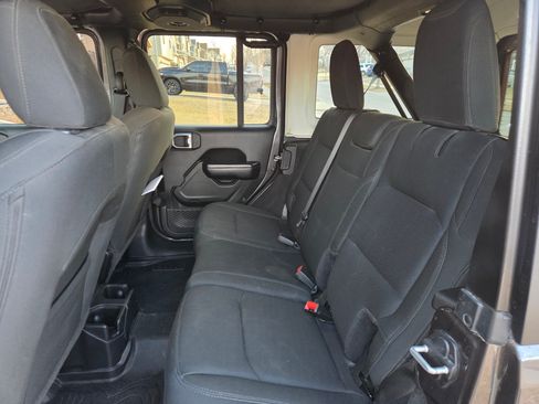 Used 2021 Jeep Wrangler Unlimited Sport image 6