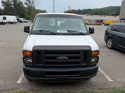 Used 2011 Ford E-150 and Econoline 150 w/ PWR Group RWD image 1