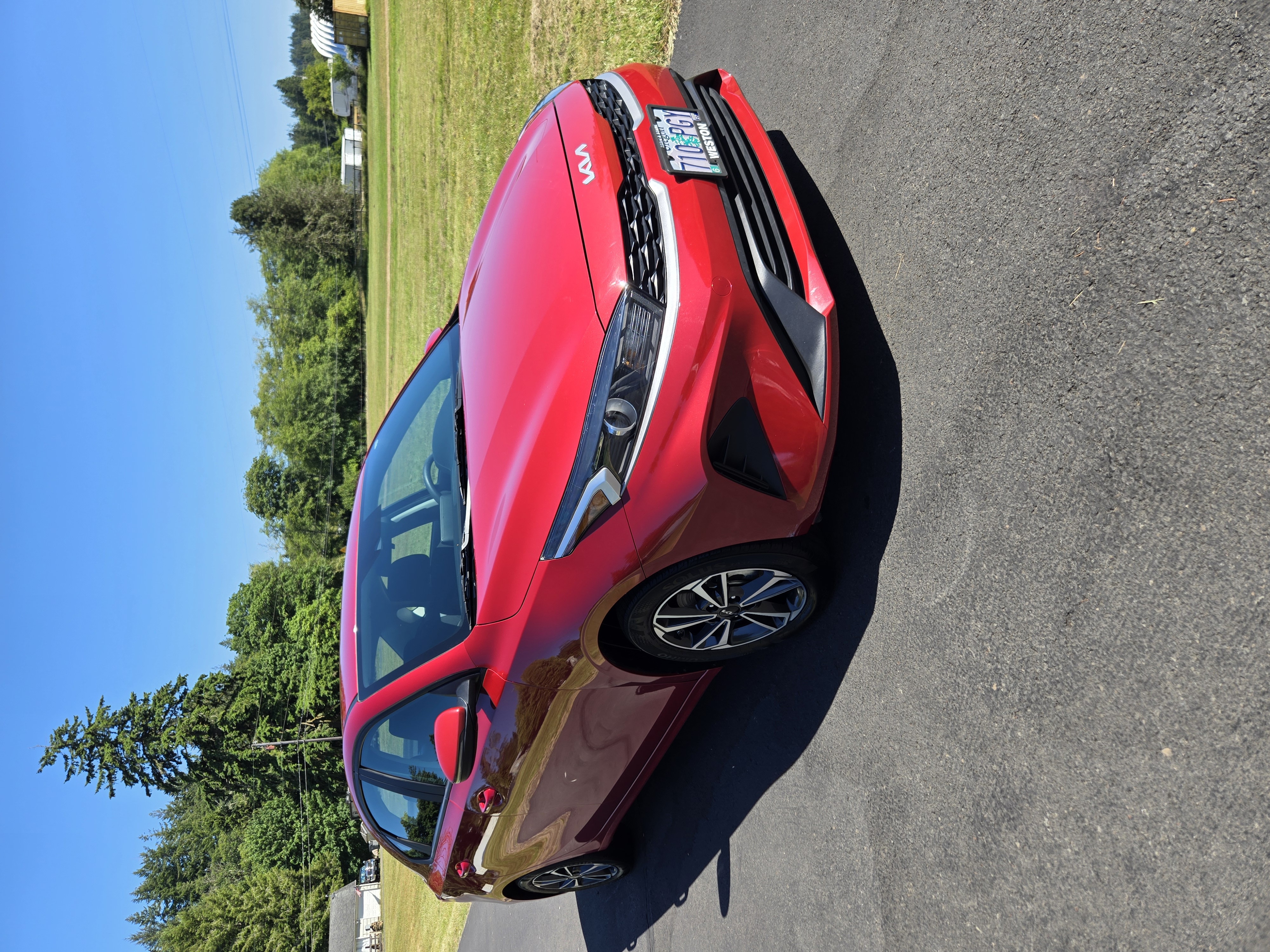 Used 2023 Kia Forte LXS w/ LXS Technology Package FWD image 2