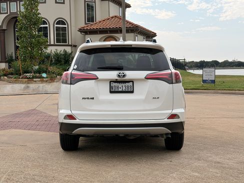 Used 2017 Toyota RAV4 XLE image 13