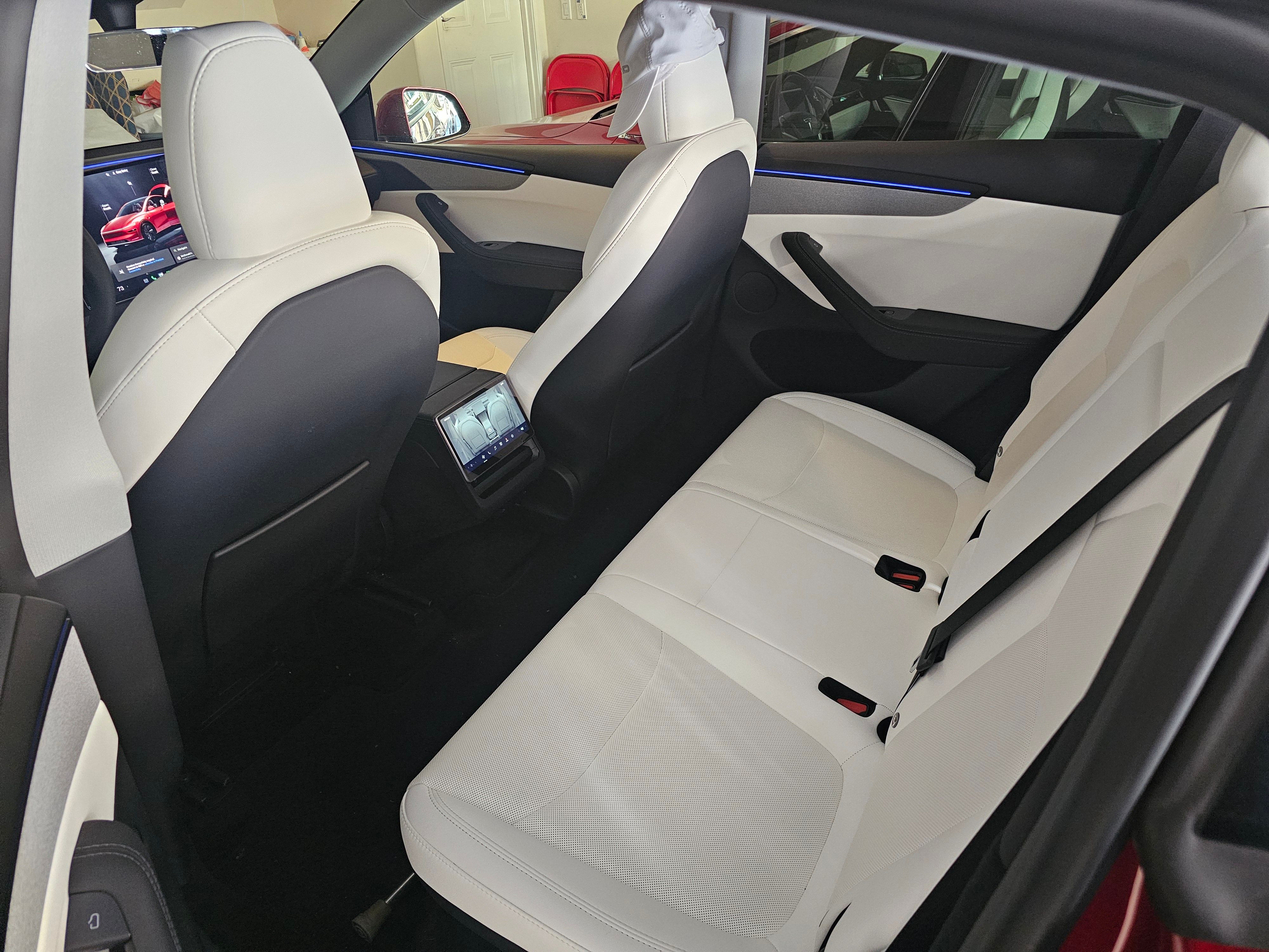 Used 2026 Tesla Model Y Long Range AWD/4WD image 5