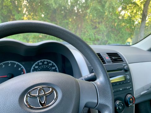 Used 2009 Toyota Corolla FWD image 13