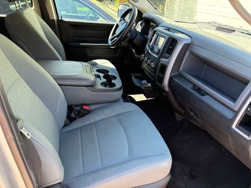 Used 2017 RAM 1500 Express AWD/4WD image 14