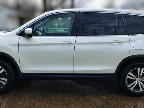 Used 2017 Honda Pilot EX-L image 4