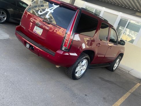 Used 2007 Chevrolet Tahoe LTZ w/ LTZ Preferred Equipment Group image 5