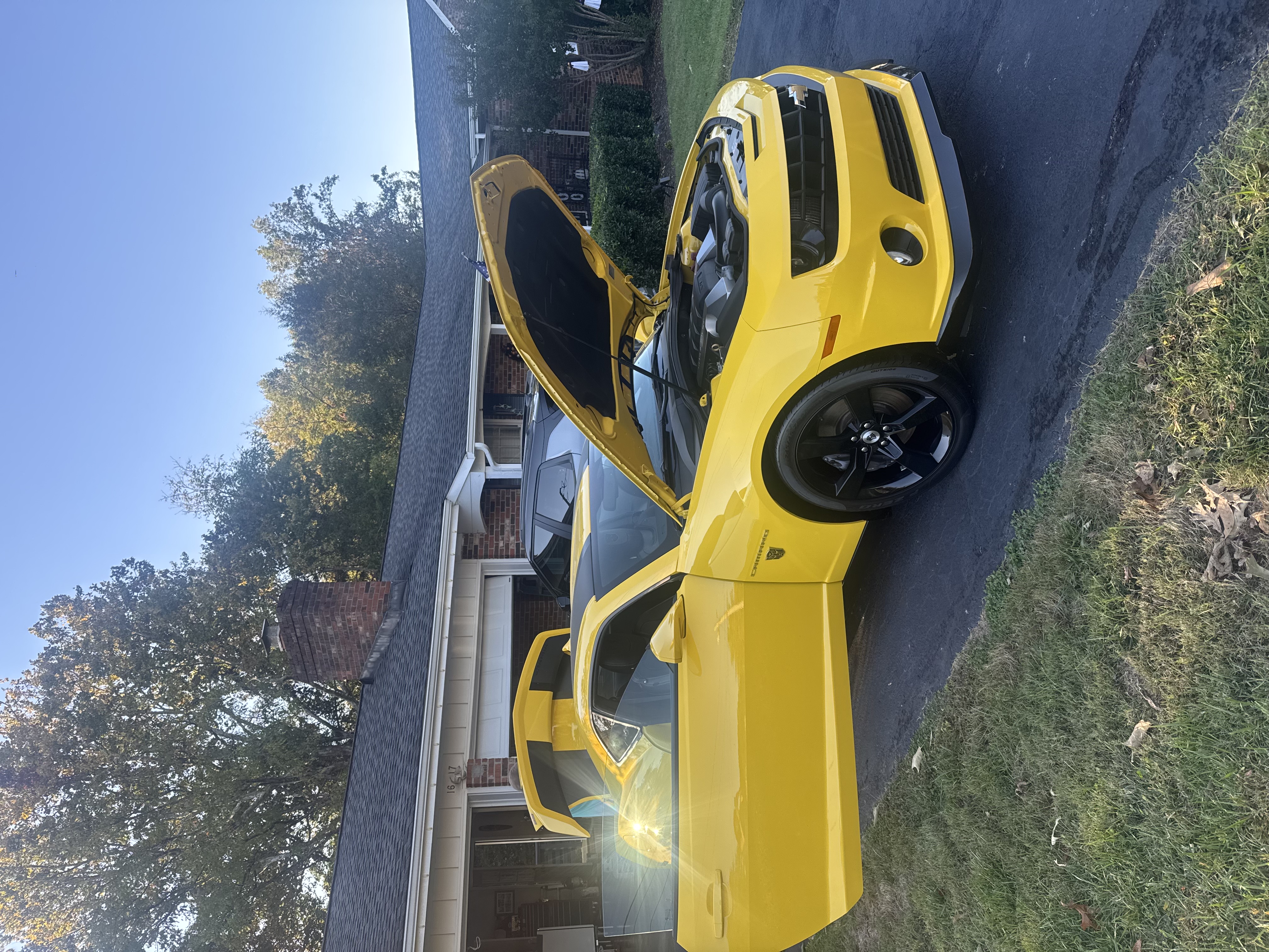 Used 2012 Chevrolet Camaro SS w/ Transformers 3 Edition RWD image 18