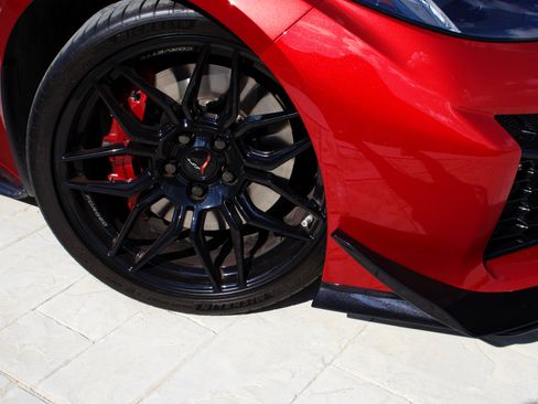 Used 2024 Chevrolet Corvette Z06 RWD image 22